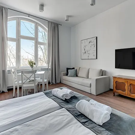 Апартаменти Chopina Seaside, Cozy & Chic By Downtown