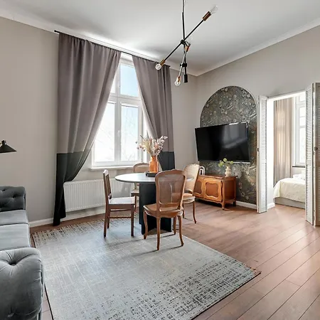 Chopina Seaside, Cozy & Chic By Downtown