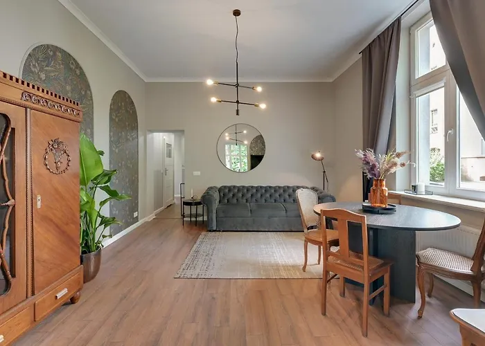 Chopina Seaside, Cozy & Chic By Downtown