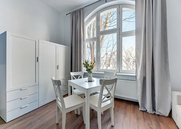 Chopina Seaside, Cozy & Chic By Downtown Apartment